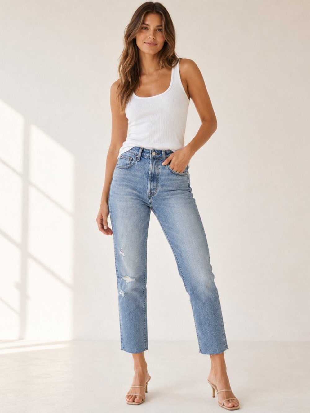 Levi’s Wedgie Jeans Size 26 Light Wash Distressed Raw Hem High Rise Denim
